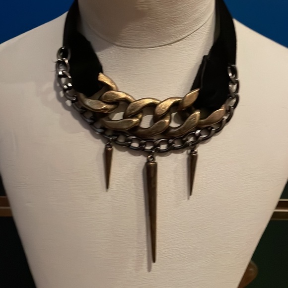 H&M Chocker - Picture 2 of 2